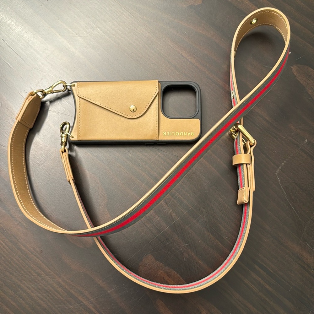 iPhone 15 Pro Bandolier